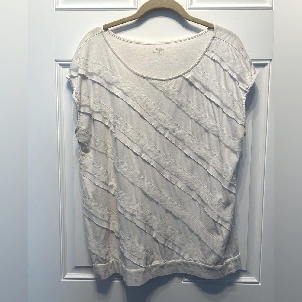 Women’s Loft Sleeveless top - size XL